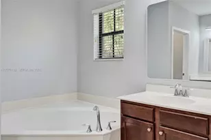 6079 Grand Cypress Cir W, Coconut Creek, FL 33073 - Photo 29