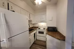 600 Layne Blvd, Hallandale Beach, FL 33009 - Photo 9