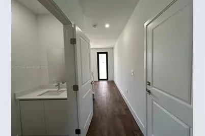 854 SW 1st St #0, Florida City, FL 33034 - Photo 5