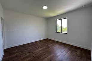 854 SW 1st St, Florida City, FL 33034 - Photo 17