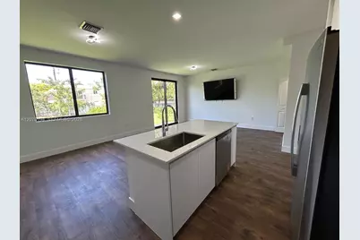 854 SW 1st St #0, Florida City, FL 33034 - Photo 11
