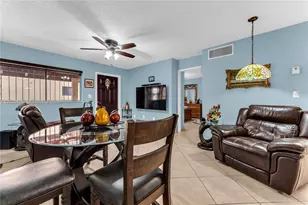 2765 W 61st Pl, Hialeah, FL 33016 - Photo 33