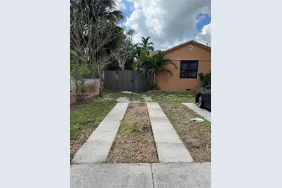 1018 N 17th Ct #2B, Hollywood, FL 33020 - Photo 1