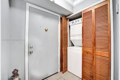 325 SE 11th Ter #107, Dania Beach, FL 33004 - Photo 25