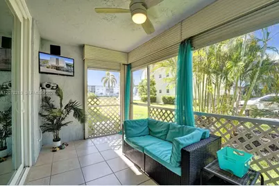 325 SE 11th Ter #107, Dania Beach, FL 33004 - Photo 31
