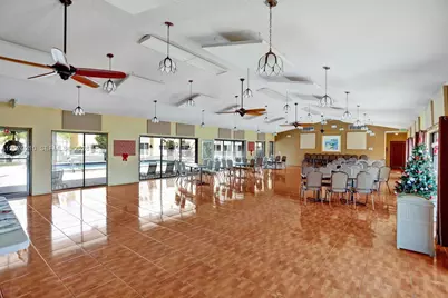 325 SE 11th Ter #107, Dania Beach, FL 33004 - Photo 41