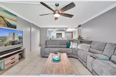 325 SE 11th Ter #107, Dania Beach, FL 33004 - Photo 11