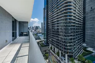 45 SW 9th St, Miami, FL 33130 - Photo 19