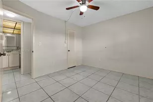8081 N Sunrise Lakes Dr, Sunrise, FL 33322 - Photo 25