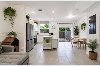 12218 NW 24th Pl, Miami, FL 33167 - Photo 3