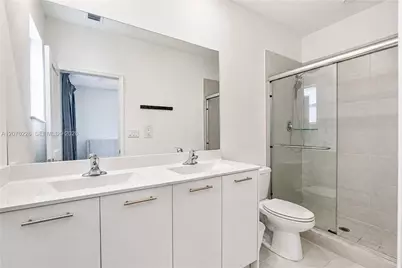 12218 NW 24th Pl, Miami, FL 33167 - Photo 33