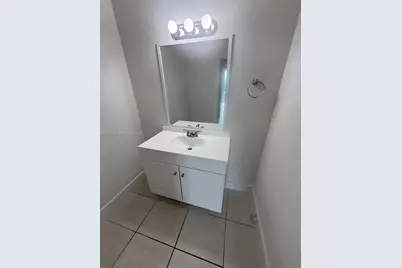 2075 NE 164th St #302, North Miami Beach, FL 33162 - Photo 7