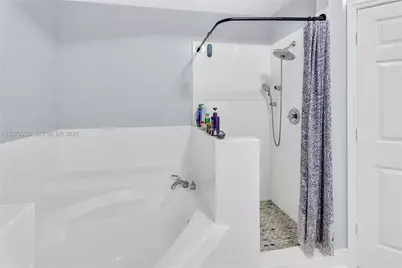 11369 NW 73rd Ter, Doral, FL 33178 - Photo 5