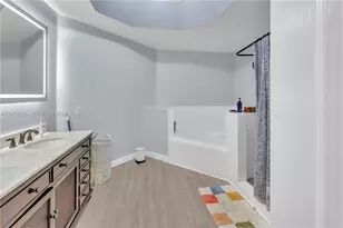 11369 NW 73rd Terrace, Doral, FL 33178 - Photo 3