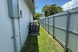 12230 SW 219th St, Miami, FL 33170 - Photo 3