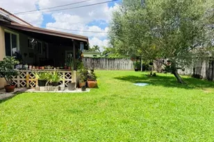 245 W 60th St, Hialeah, FL 33012 - Photo 15