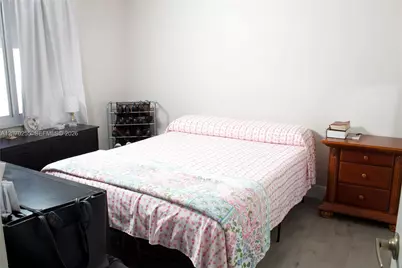 2732 W 68th Pl, Hialeah, FL 33016 - Photo 27