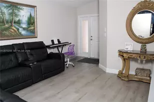 2732 W 68th Pl, Hialeah, FL 33016 - Photo 3