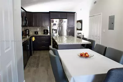 2732 W 68th Pl, Hialeah, FL 33016 - Photo 13