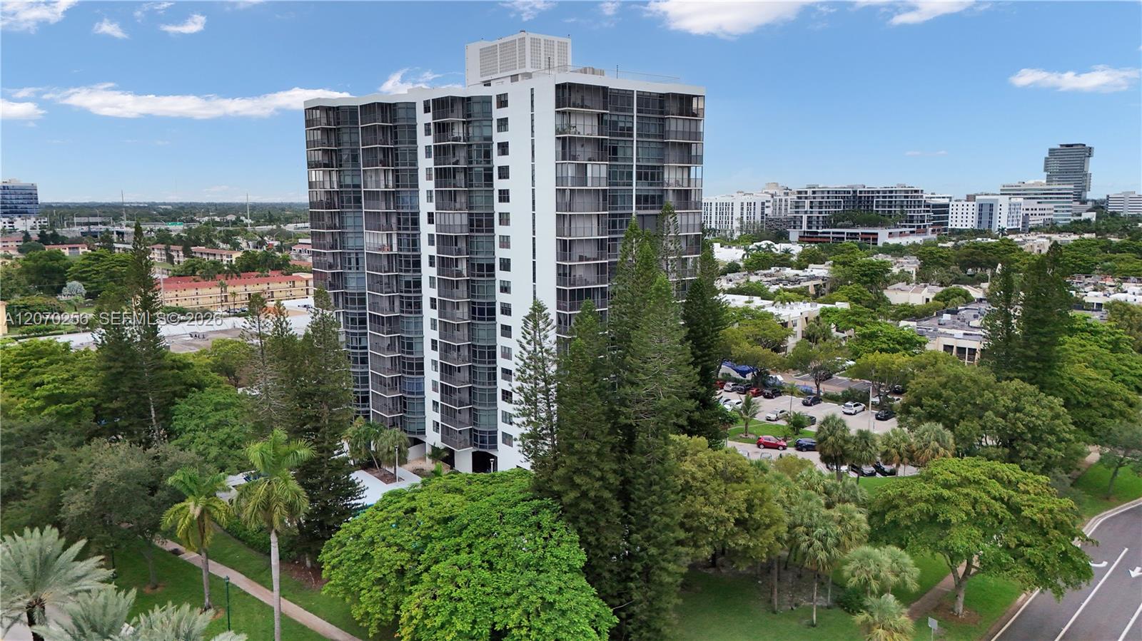 20100 W Country Club Dr #403 - 20100 W Country Club Dr #403, Aventura, FL 33180 Luxury Property | Jose Angel Pina