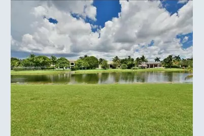 15317 SW 35th St, Davie, FL 33331 - Photo 5