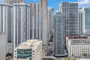 121 NE 5th St, Miami, FL 33132 - Photo 5