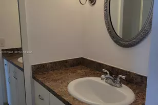 7620 Carlyle Ave, Miami Beach, FL 33141 - Photo 17