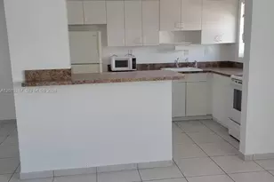 7620 Carlyle Ave, Miami Beach, FL 33141 - Photo 11