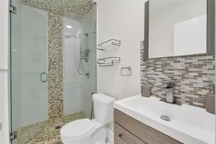 3690 NE 167th St, North Miami Beach, FL 33160 - Photo 25