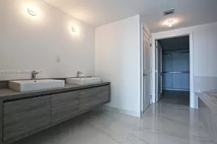 400 Sunny Isles Blvd, Sunny Isles Beach, FL 33160 - Photo 5