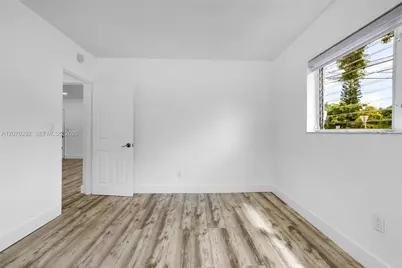 2250 Bay Dr #7, Miami Beach, FL 33141 - Photo 17