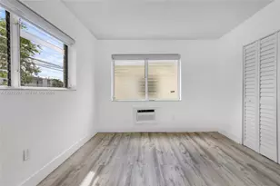 2250 Bay Dr, Miami Beach, FL 33141 - Photo 19