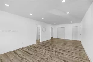 2250 Bay Dr, Miami Beach, FL 33141 - Photo 11