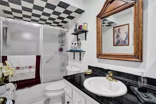9461 Sunrise Lakes Blvd, Sunrise, FL 33322 - Photo 31