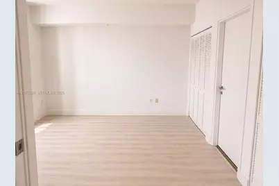 300 S Biscayne Bl #2503, Miami, FL 33131 - Photo 5