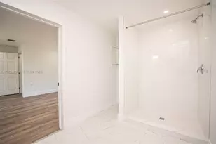 20720 NW 34th Ave, Miami Gardens, FL 33056 - Photo 7
