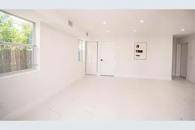 20720 NW 34 Avenue #2, Miami Gardens, FL 33056 - Photo 5