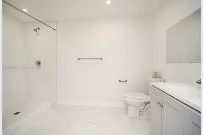 20720 NW 34 Avenue #2, Miami Gardens, FL 33056 - Photo 9