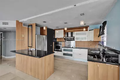 1351 NE Miami Gardens Dr #PH15E, Miami, FL 33179 - Photo 5
