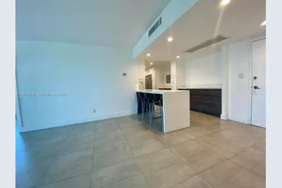 5401 Collins Ave #620, Miami Beach, FL 33140 - Photo 3