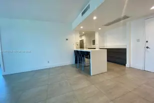 5401 Collins Ave, Miami Beach, FL 33140 - Photo 3