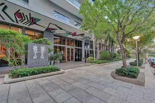 121 NE 34th St, Miami, FL 33137 - Photo 3