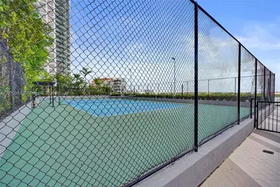 121 NE 34th St #2309, Miami, FL 33137 - Photo 11