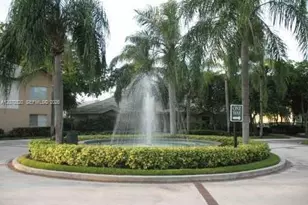 9755 Westview Dr, Coral Springs, FL 33076 - Photo 17