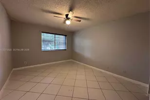 9755 Westview Dr, Coral Springs, FL 33076 - Photo 7