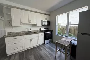 524 NW 35th St, Miami, FL 33127 - Photo 3