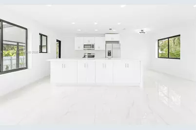 2500 SW 23rd Ter, Miami, FL 33145 - Photo 9