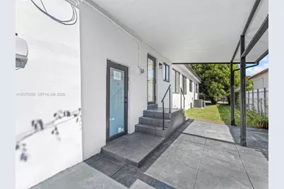 2500 SW 23rd Ter, Miami, FL 33145 - Photo 27