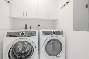 851 NE 1st Ave, Miami, FL 33132 - Photo 25