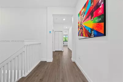 20576 NE 5th Pl, Miami, FL 33179 - Photo 25